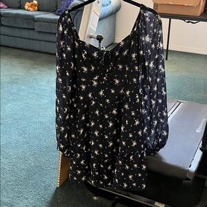 Hollister navy w/ floral pattern chiffon long-sleeve mini dress in Large